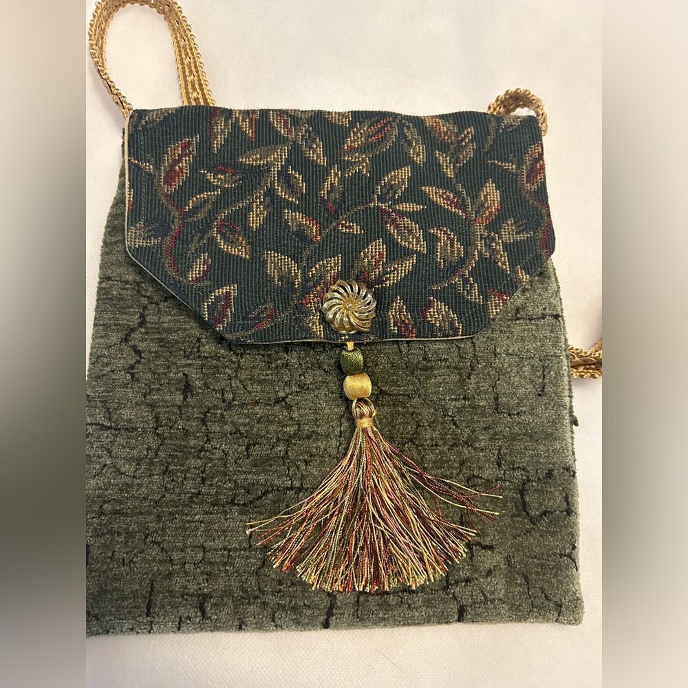 Hand madec cloth cross body bag. Greens. 9.25”x8.25”